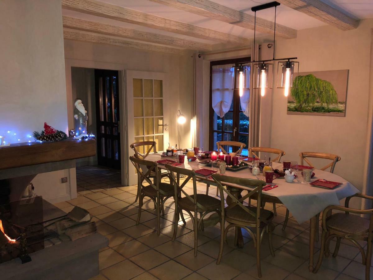 Les Chambres Chez Christine Отрот Екстериор снимка